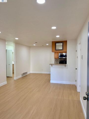 38508 Mary Ter 4, Fremont, CA 94538