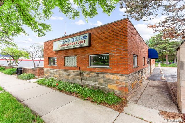 31611 Plymouth Road, Livonia, MI 48150