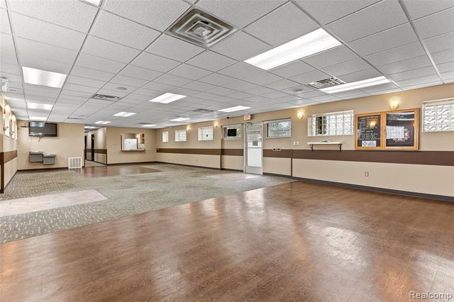 31611 Plymouth Road, Livonia, MI 48150