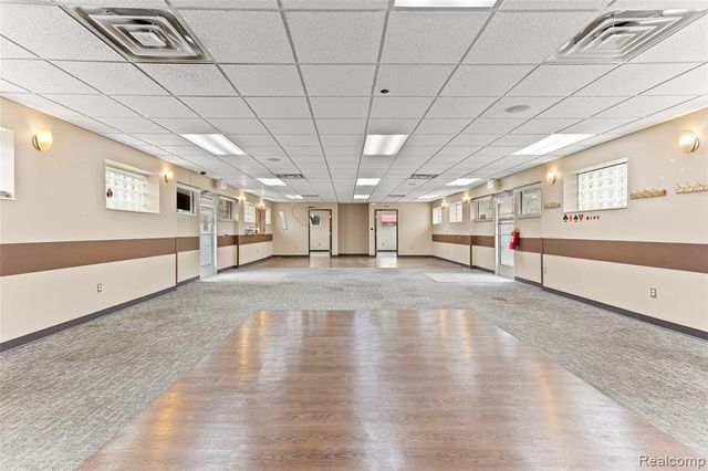 31611 Plymouth Road, Livonia, MI 48150