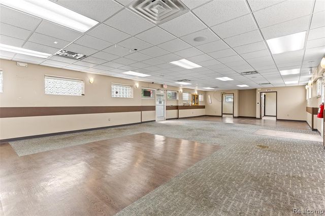 31611 Plymouth Road, Livonia, MI 48150
