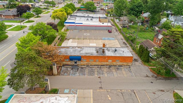 31611 Plymouth Road, Livonia, MI 48150