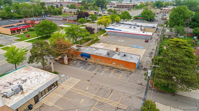 31611 Plymouth Road, Livonia, MI 48150