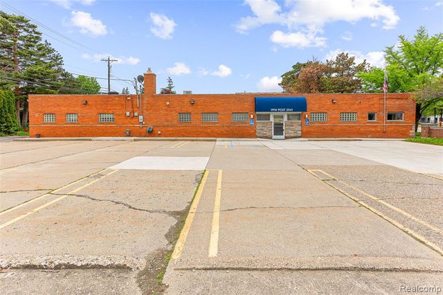31611 Plymouth Road, Livonia, MI 48150