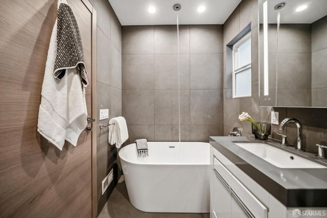 456 Kansas Street 1, San Francisco, CA 94107