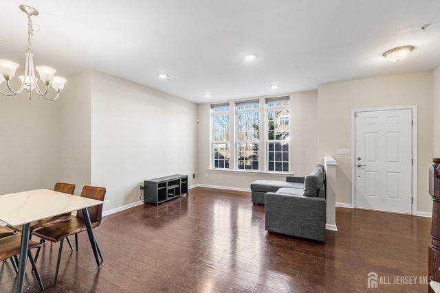 1514 Hudson Circle, Highland Park, NJ 08904