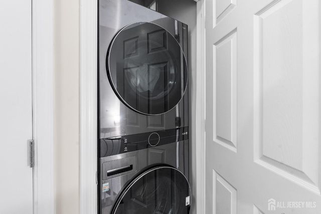 1514 Hudson Circle, Highland Park, NJ 08904