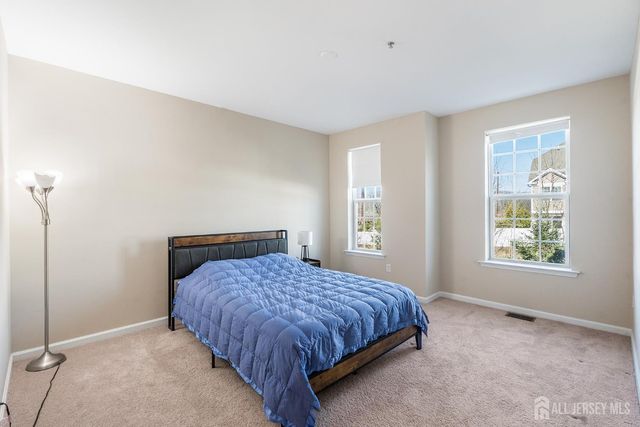 1514 Hudson Circle, Highland Park, NJ 08904