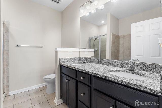 1514 Hudson Circle, Highland Park, NJ 08904