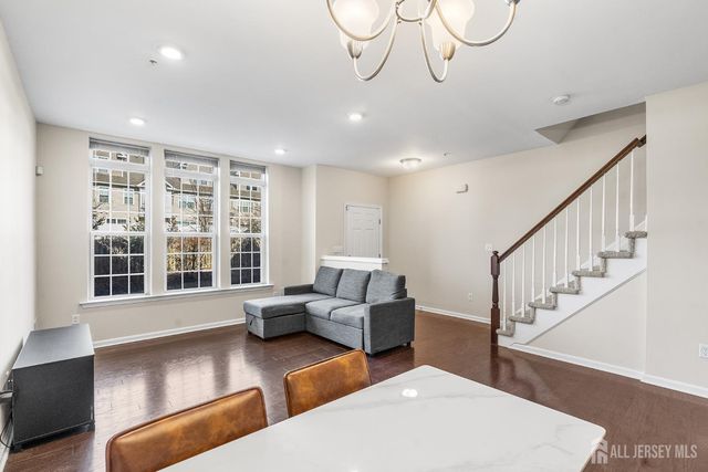 1514 Hudson Circle, Highland Park, NJ 08904