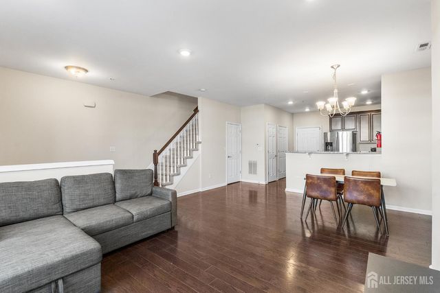 1514 Hudson Circle, Highland Park, NJ 08904