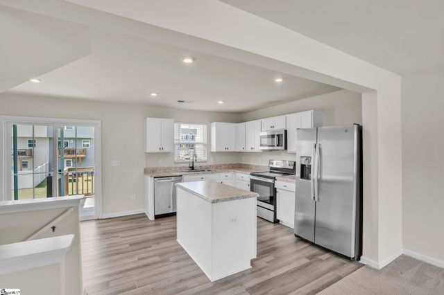 26 High Pine Trail, Greenville, SC 29617