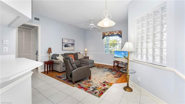 780 Bentwater CIR 102, Naples, FL 34108
