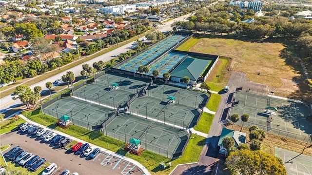 780 Bentwater CIR 102, Naples, FL 34108