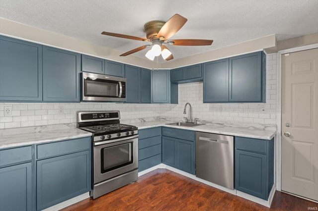 14666 Mill Valley Lane, Granger, IN 46530