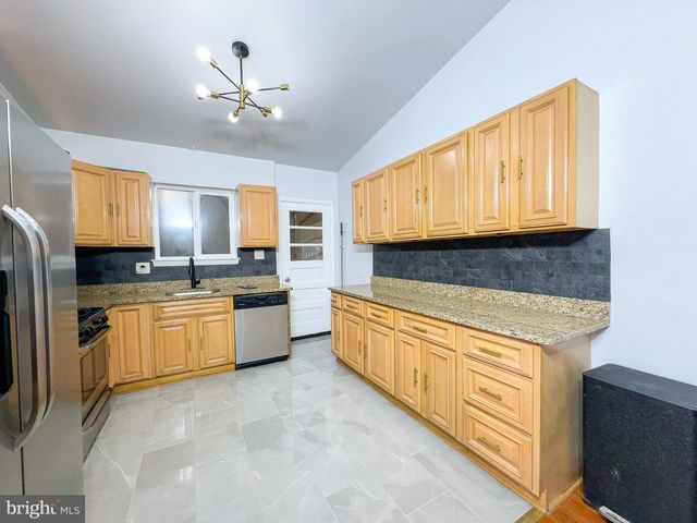5504 WESTMINSTER CT, Temple Hills, MD 20748