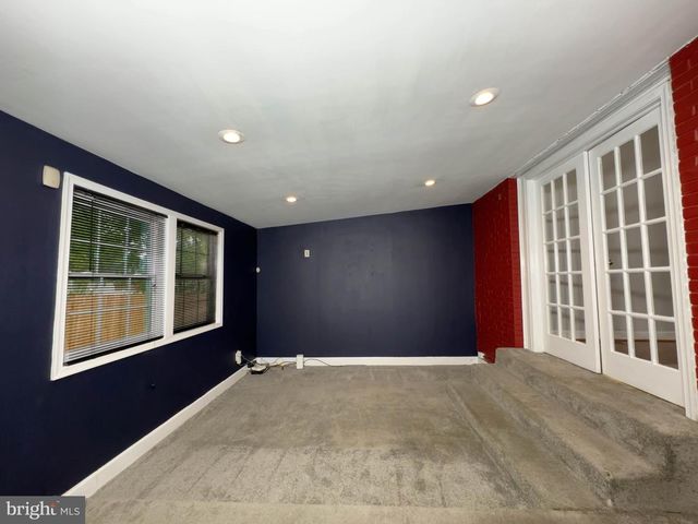 5504 WESTMINSTER CT, Temple Hills, MD 20748