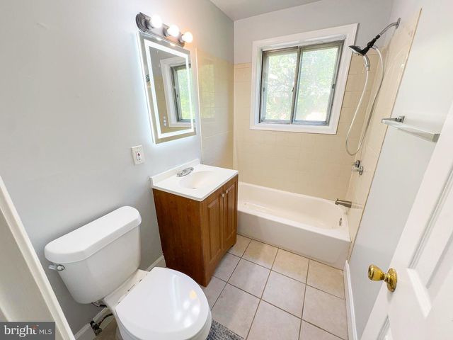 5504 WESTMINSTER CT, Temple Hills, MD 20748