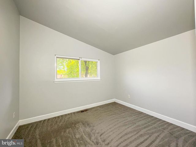 5504 WESTMINSTER CT, Temple Hills, MD 20748