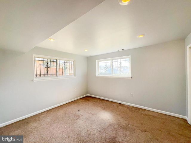 5504 WESTMINSTER CT, Temple Hills, MD 20748