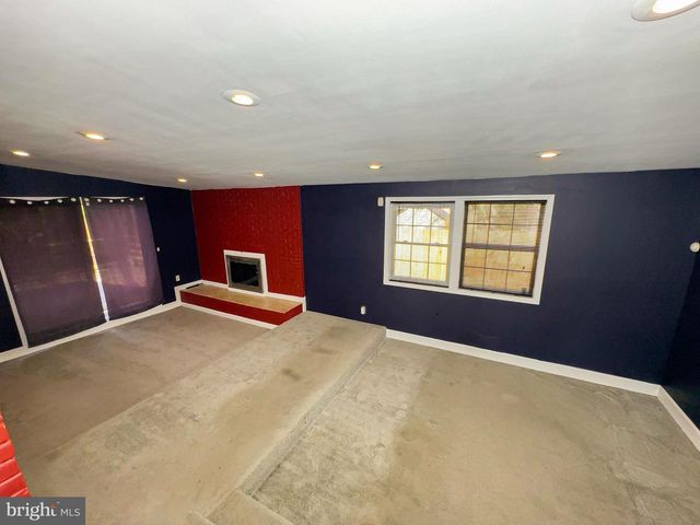 5504 WESTMINSTER CT, Temple Hills, MD 20748