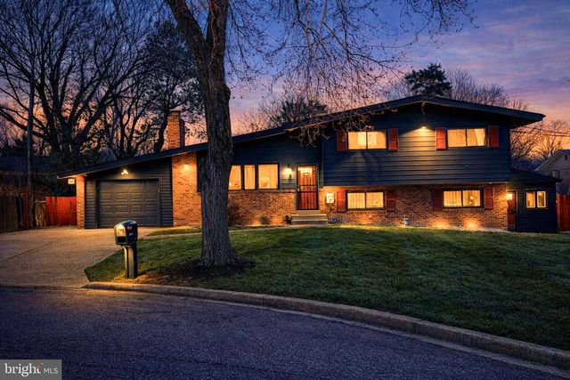 5504 WESTMINSTER CT, Temple Hills, MD 20748