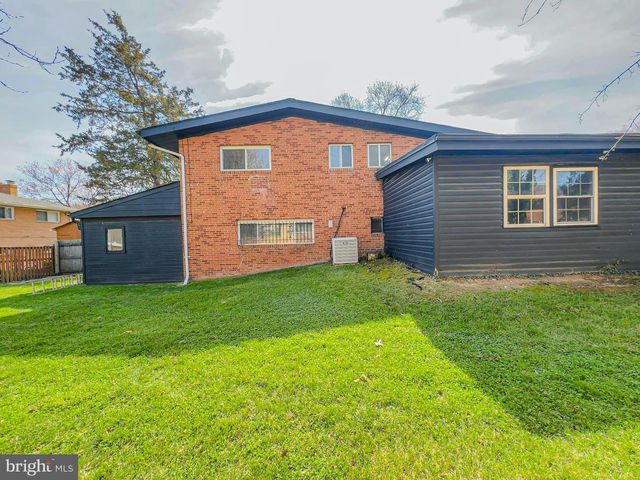 5504 WESTMINSTER CT, Temple Hills, MD 20748