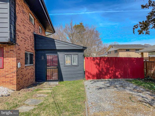 5504 WESTMINSTER CT, Temple Hills, MD 20748