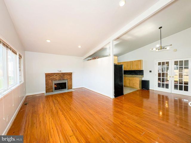 5504 WESTMINSTER CT, Temple Hills, MD 20748