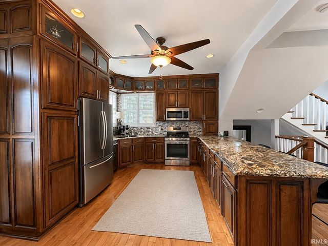 705 W 4th Street, Bloomington, IN 47404