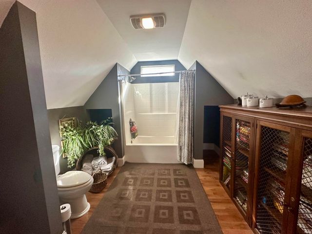 705 W 4th Street, Bloomington, IN 47404