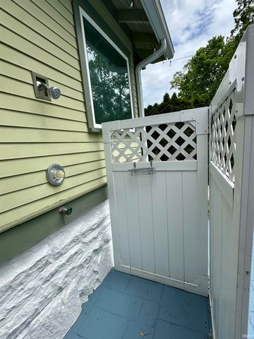 705 W 4th Street, Bloomington, IN 47404