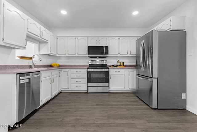 2543 E IMPALA Avenue, Mesa, AZ 85204
