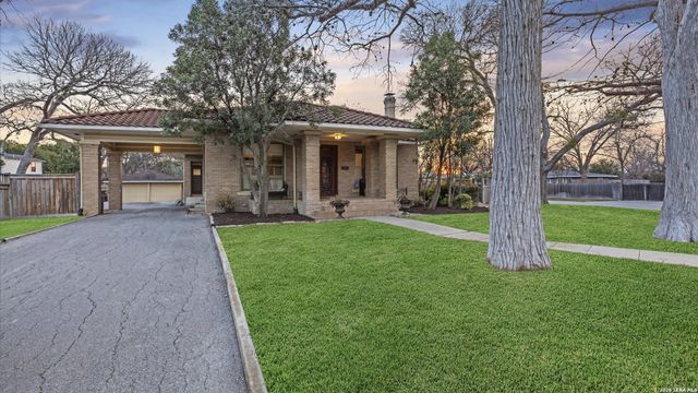 418 S Santa Clara, New Braunfels, TX 78130