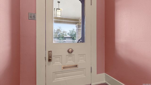 418 S Santa Clara, New Braunfels, TX 78130