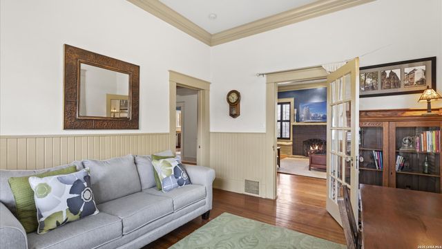 418 S Santa Clara, New Braunfels, TX 78130