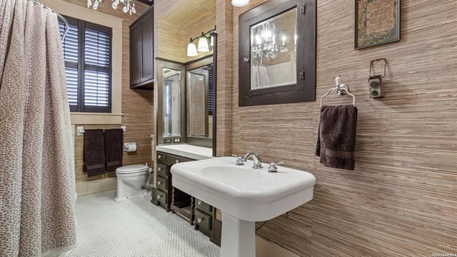 418 S Santa Clara, New Braunfels, TX 78130