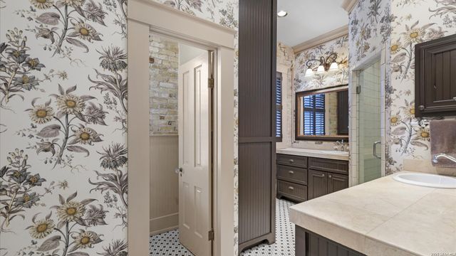 418 S Santa Clara, New Braunfels, TX 78130