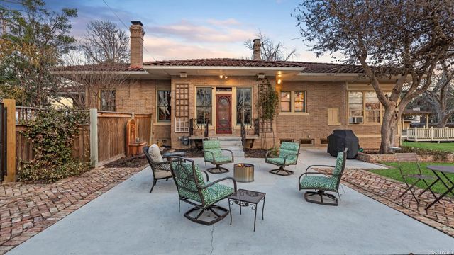 418 S Santa Clara, New Braunfels, TX 78130