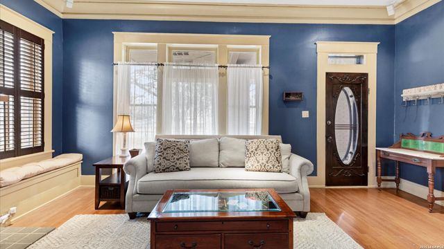 418 S Santa Clara, New Braunfels, TX 78130