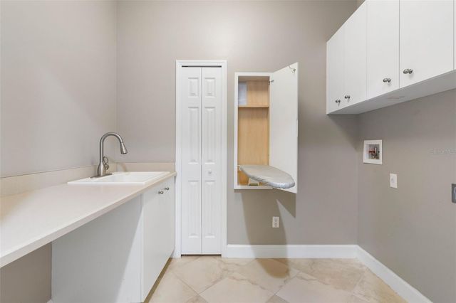 37 N WATERVIEW DRIVE, Palm Coast, FL 32137