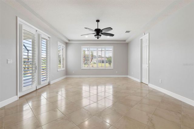 37 N WATERVIEW DRIVE, Palm Coast, FL 32137