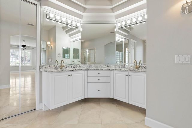 37 N WATERVIEW DRIVE, Palm Coast, FL 32137