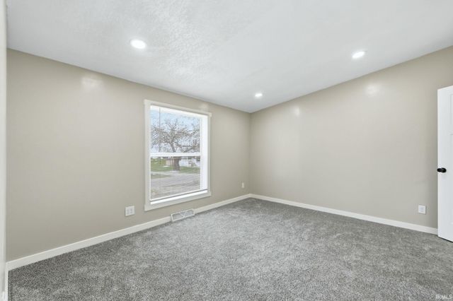 401 S 5th Street, Albion, IN 46701