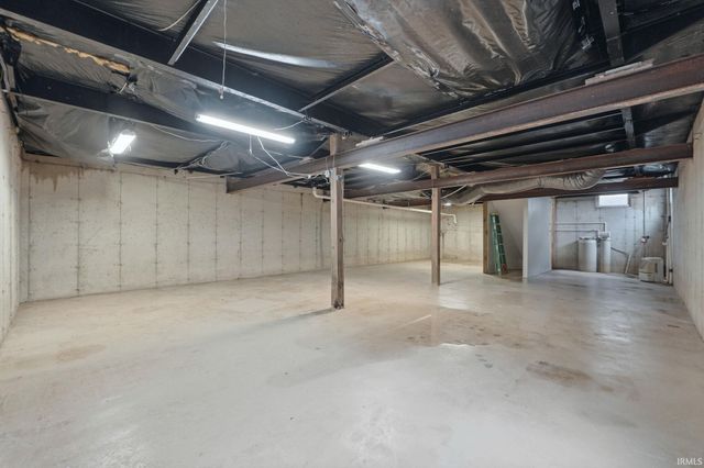 401 S 5th Street, Albion, IN 46701