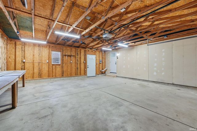 401 S 5th Street, Albion, IN 46701