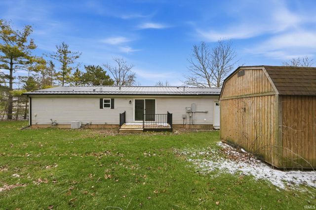 401 S 5th Street, Albion, IN 46701