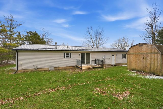 401 S 5th Street, Albion, IN 46701