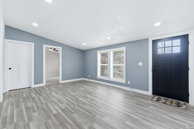 401 S 5th Street, Albion, IN 46701