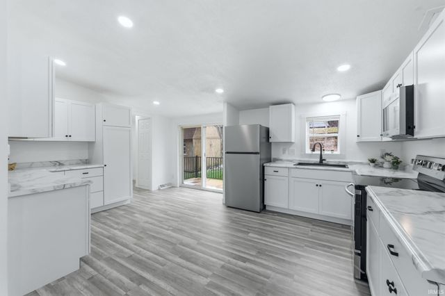 401 S 5th Street, Albion, IN 46701